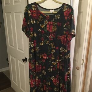 Lularoe xl dipped Carly new without tags